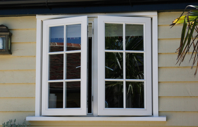 Timber casement windows by Patchett Joinery