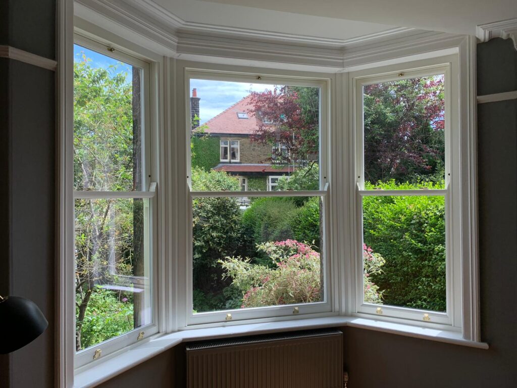 Bay window with sliding sash windows
