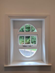 Oval heritage casement window 